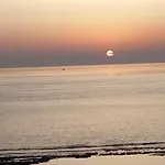Sunrise Beauty By Zavolas Family - Limni Z2 카르파토스